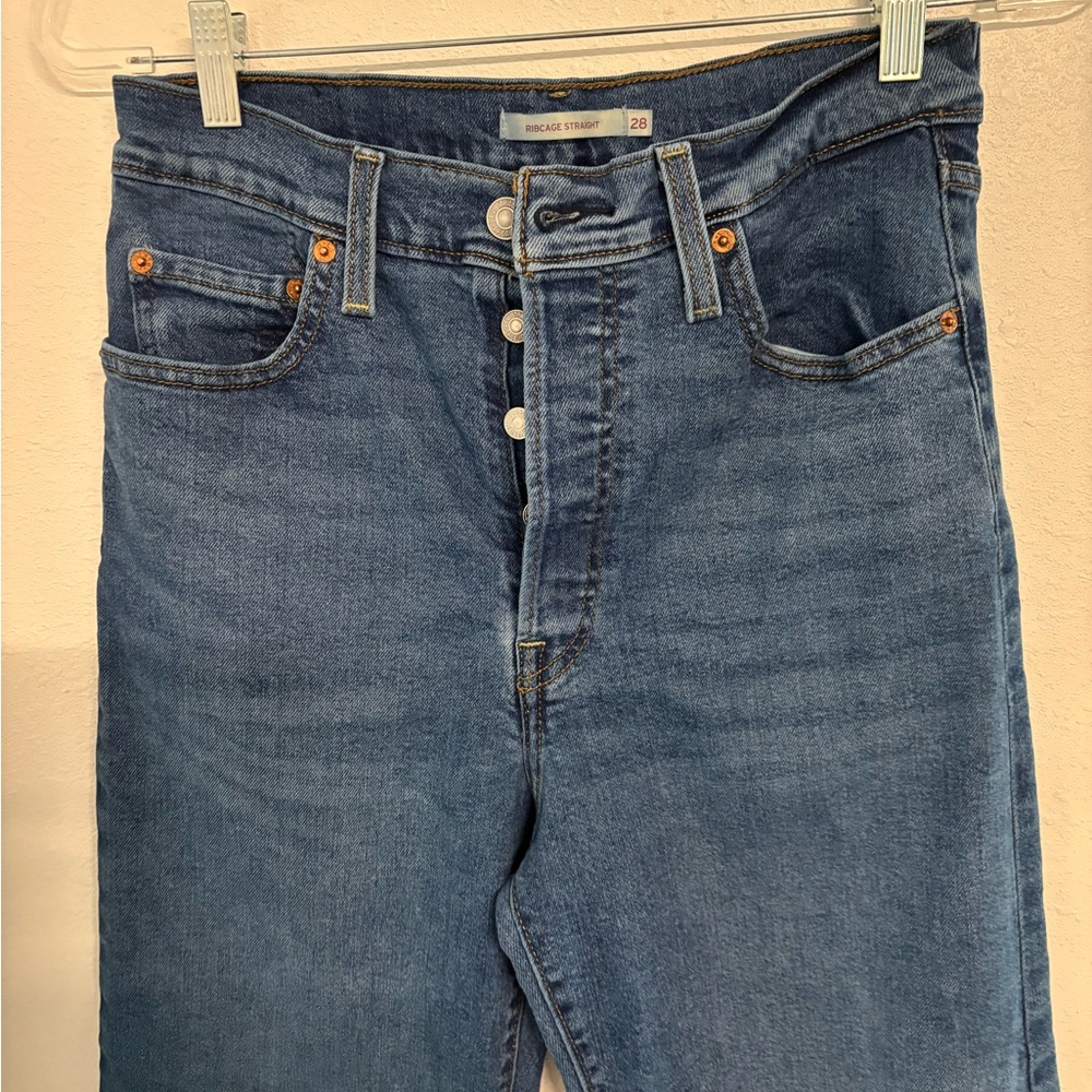 LEVI’S Ribcage Straight Jeans - Picture 3 of 9